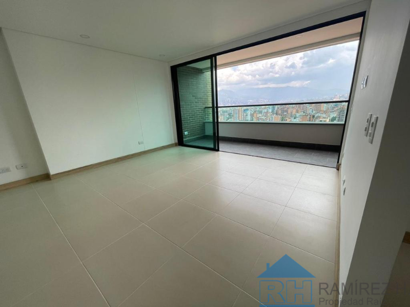 Apartamento disponible para Venta en Medellín Laureles Foto numero 1